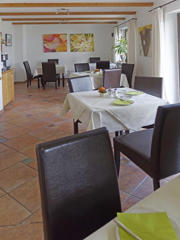 Hotel Garni Mowe 图青 外观 照片