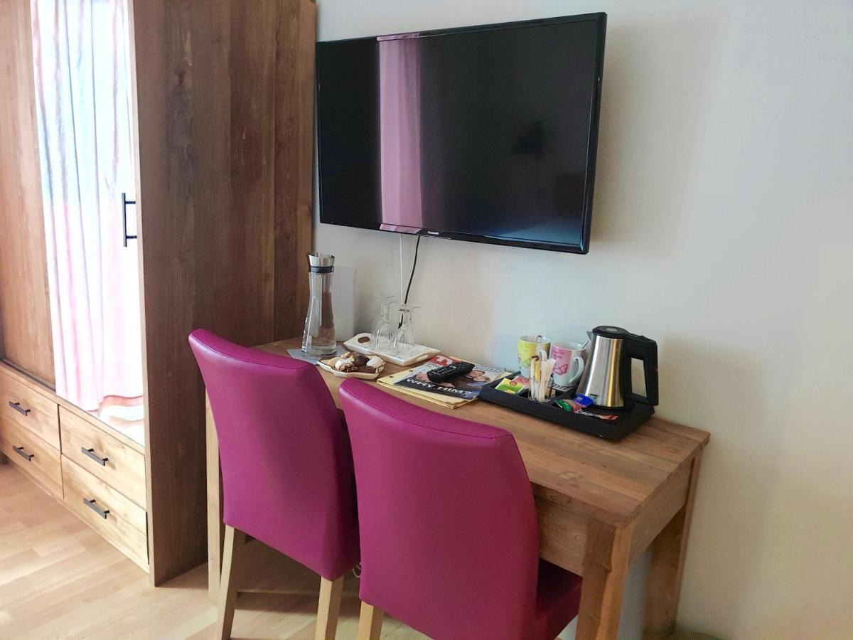 Hotel Garni Mowe 图青 外观 照片